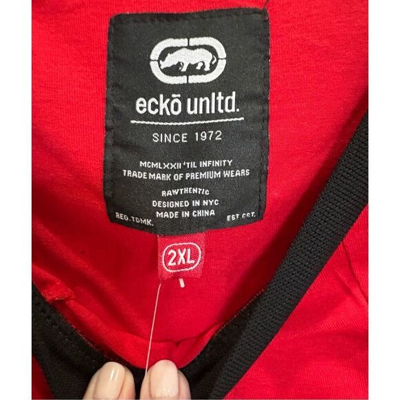 ECKO UNLIMITED - M Sz 2XL - NWT Short Sleeve Tee in ECKO Red w/Black & Grey Camo - Picture 4 of 13